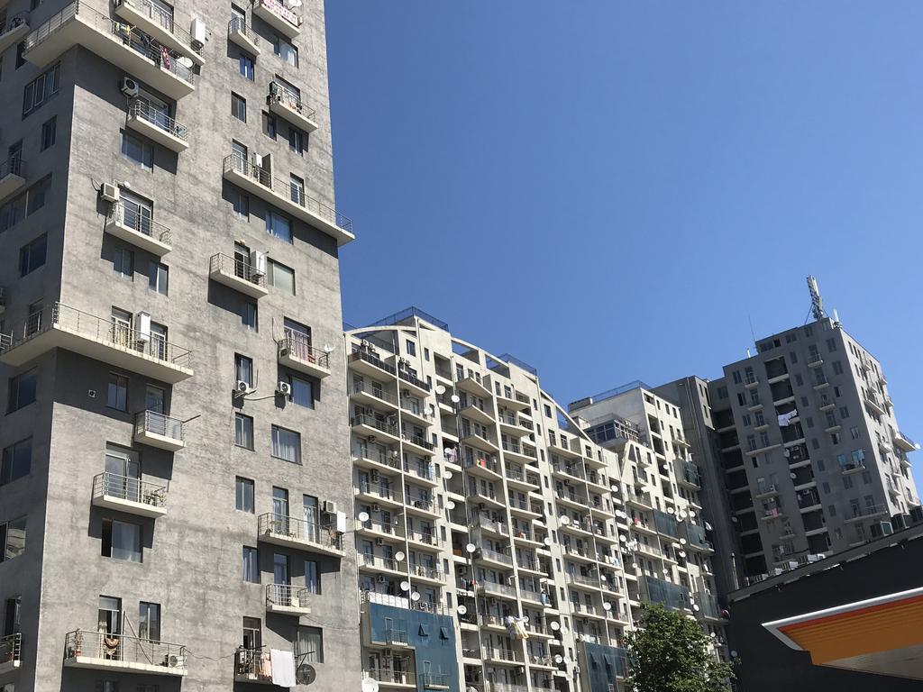 Center 3 Side Apartment Batumi